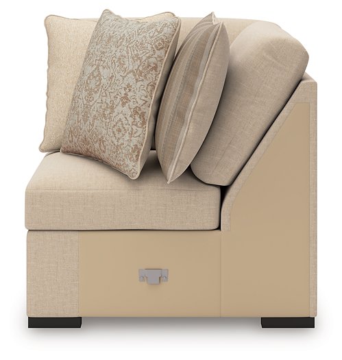 LadyMae Sectional with Chaise - Barr’s Furniture (Riverside CA)