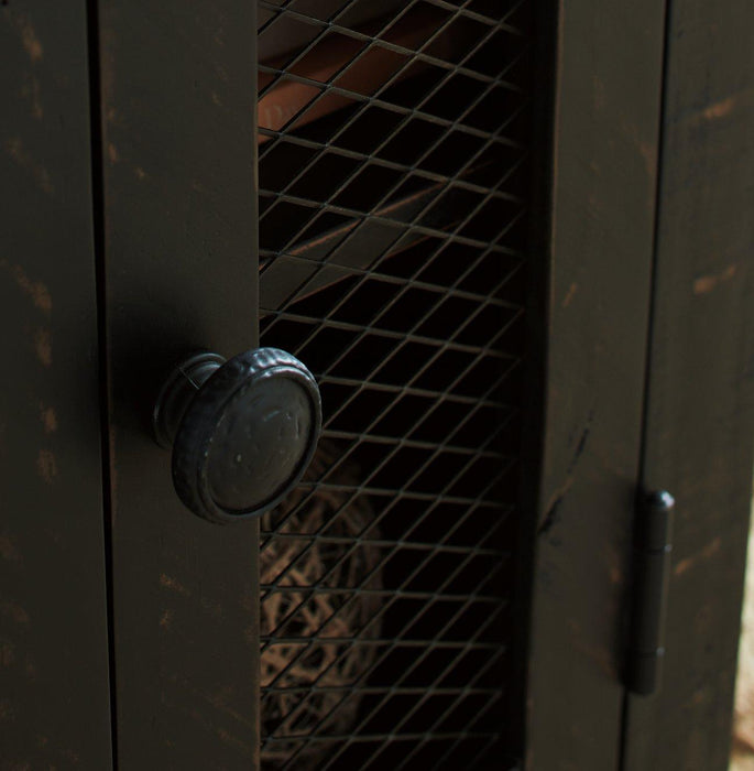 Valebeck Occasional Table Set - Barr’s Furniture (Riverside CA)