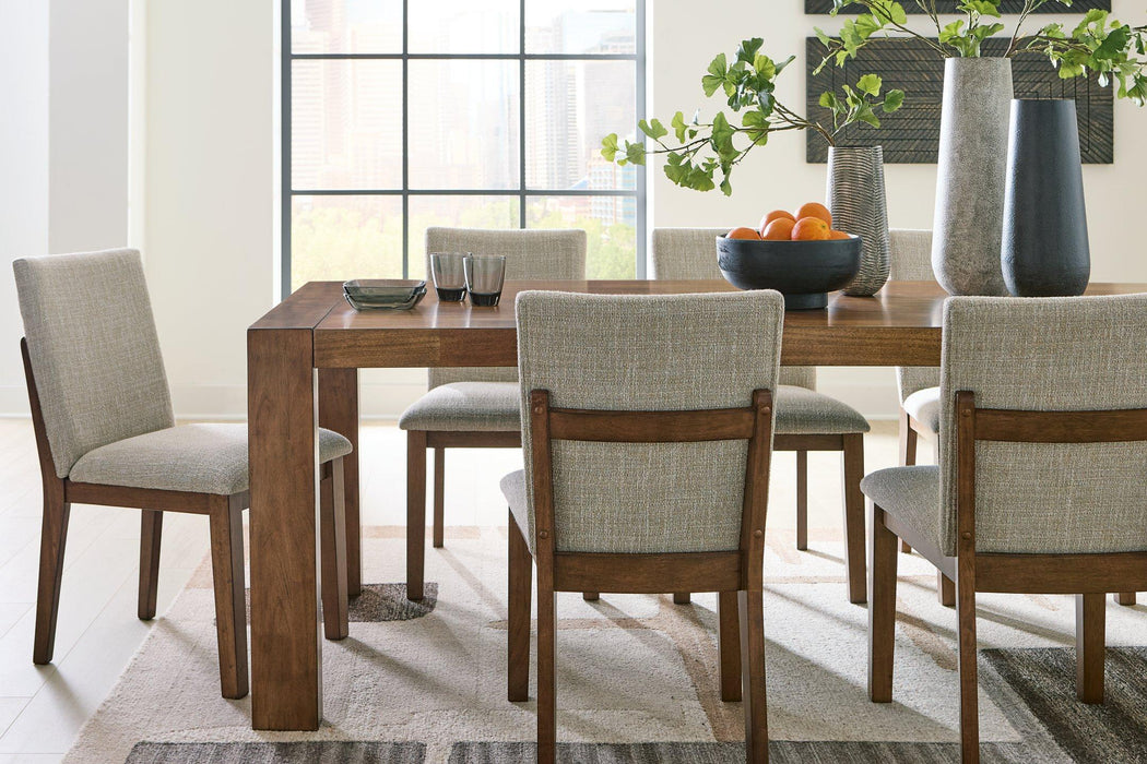 Kraeburn Dining Room Set