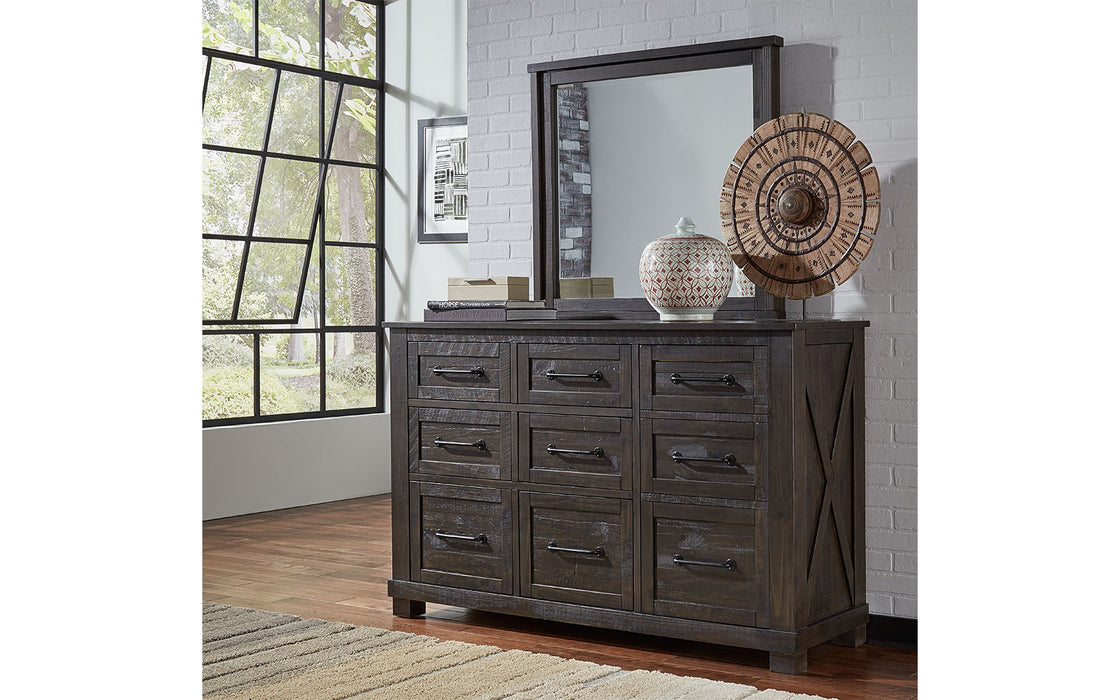 Sun Valley 9 Drawer Dresser