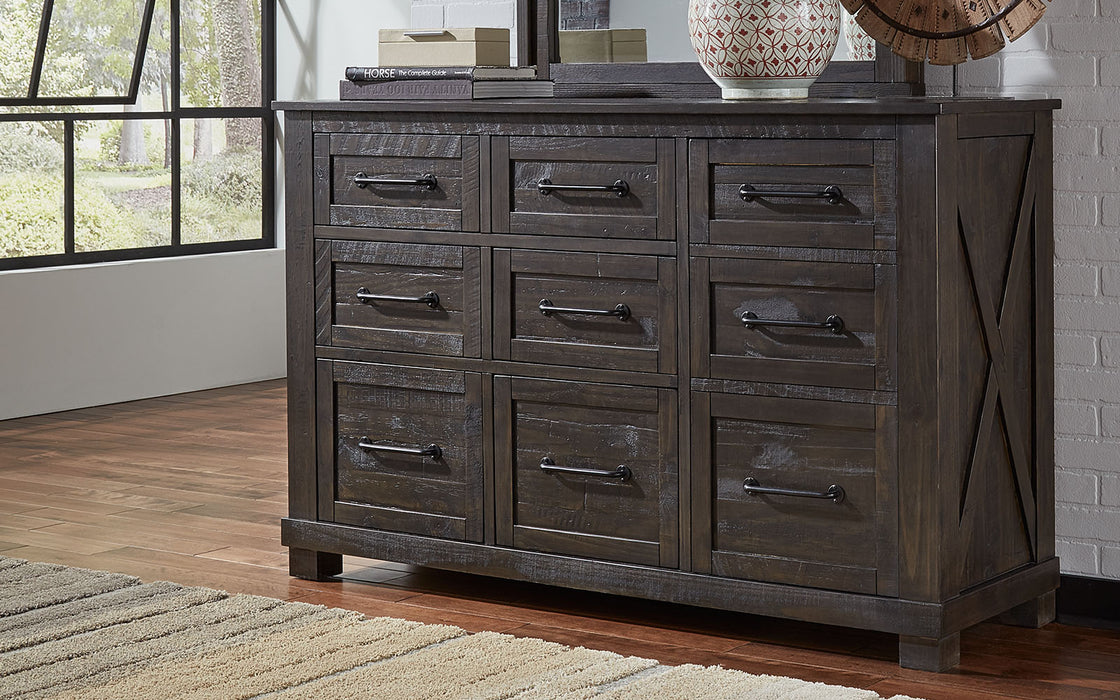 Sun Valley 9 Drawer Dresser