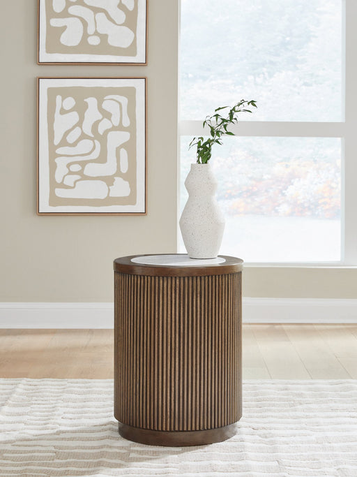 Hadonna End Table - Barr’s Furniture (Riverside CA)