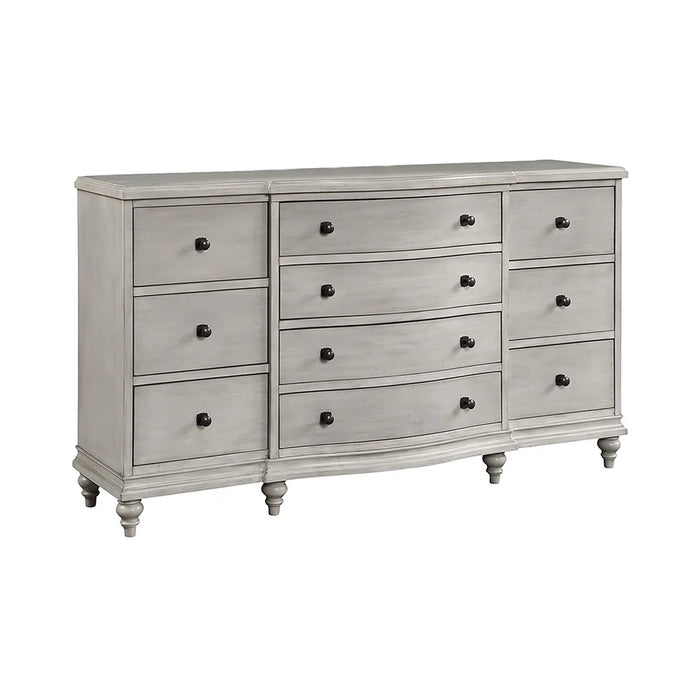 Delilah Dresser