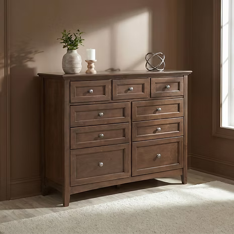 McKenzie 9-Drawer Dresser