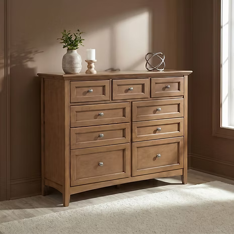 McKenzie 9-Drawer Dresser