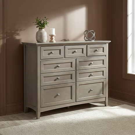 McKenzie 9-Drawer Dresser