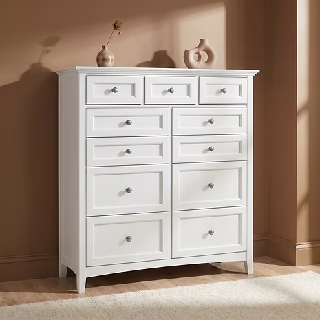 McKenzie 11‑Drawer Chest