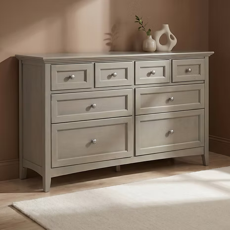 McKenzie 8‑Drawer Dresser